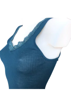 EGI-Spitzenausschnitt, plissiertes Woll-Seiden-Tanktop mit breiter Schulter