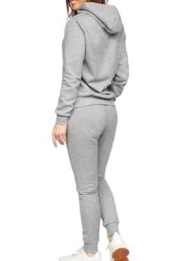 Tuta donna cotone caldo – relax e stile scintillante