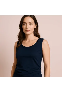 Damen-Tanktop mit weiten Schultern – frisch und sorgfältig verarbeitet