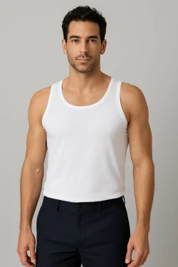 Men's fitted tank top – invisible effect and comfort