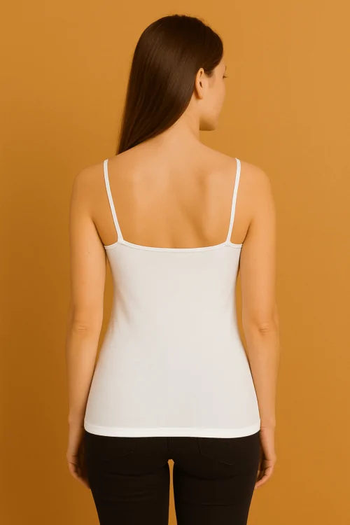 Short tank top in stretch cotton that doesn't add bulk