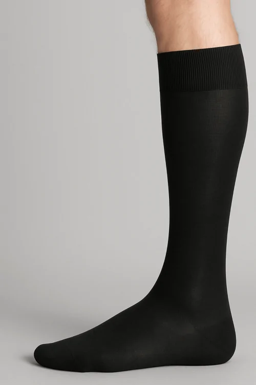 Lange Herrensocken aus schottischem Garn und Nylon – zertifizierte Doppelschicht