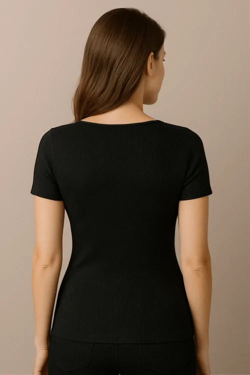 Pull femme à manches courtes en laine et viscose avec dentelle