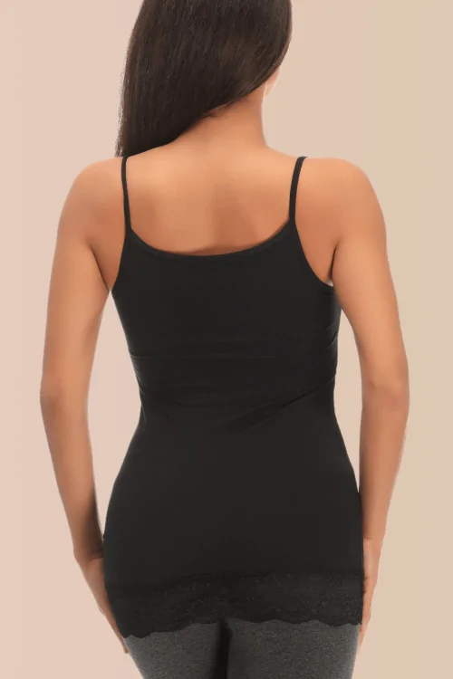 Canotta lunga donna in cotone modal con spallina sottile e pizzo sul fondo