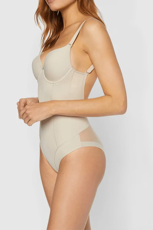 Body Coppa C, taglio laser e scollo profondo – invisibile e modellante