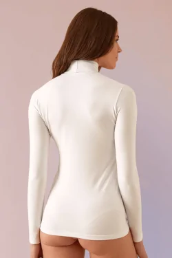 Suéter de cuello alto para mujer: cálido y ajustado en algodón
