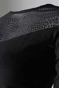 Schwarzer Tüllpullover – Elegante Unterjacke, moderner Komfort
