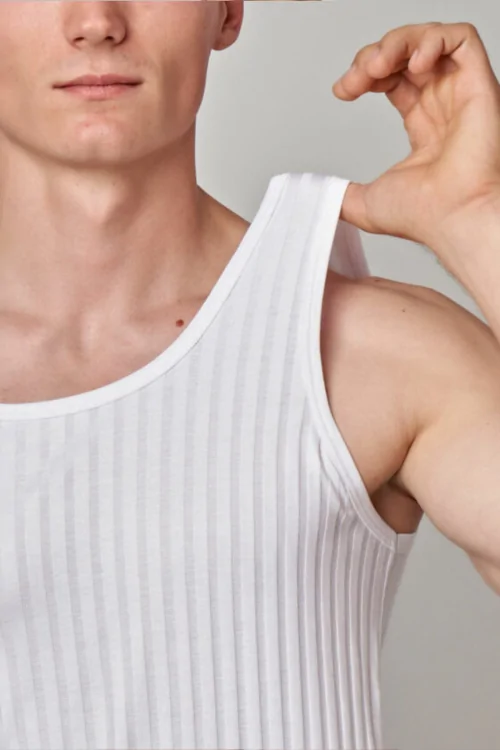 Tanktop aus schottischem Leinen für Herren – Formstabil, maximaler Tragekomfort