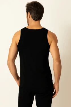 Camiseta sin mangas de bambú transpirable e invisible para hombre.