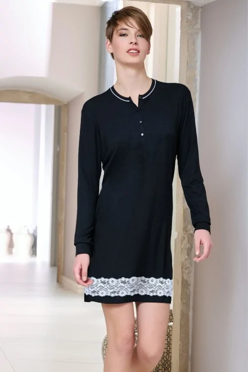Chemise de nuit confortable et raffinée, ne serre pas et glisse bien.