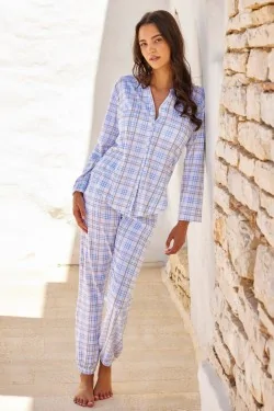 Pijama de mujer 100% algodón que no aprieta.