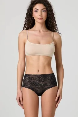 Braguitas midi de encaje invisible que no se ven debajo de la ropa