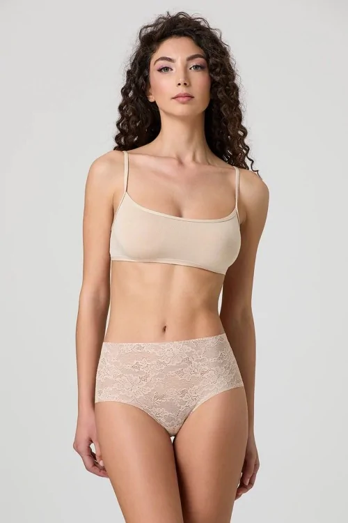 Braguitas midi de encaje invisible que no se ven debajo de la ropa