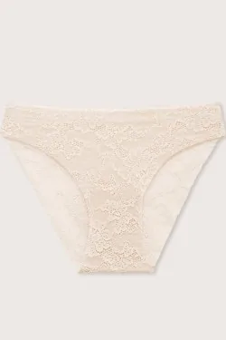 Culottes invisibles en dentelle qui ne marquent pas sous les vêtements