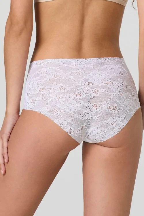Braguitas midi de encaje invisible que no se ven debajo de la ropa