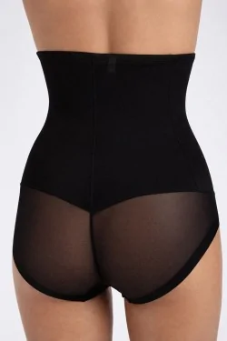 Faja abdominal plana invisible bajo la ropa